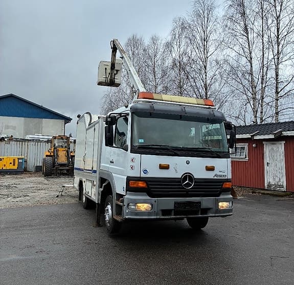 Andre Mercedes Benz Atego lift bil.