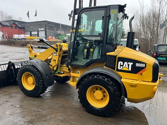 Cat 908H HF med skoffe og nye gafler. Vi tar innbytte.