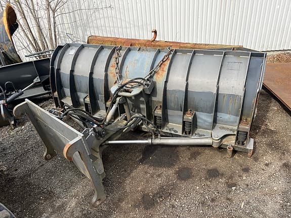 Andre Tellefsdal K-2700 brøyte skjær.