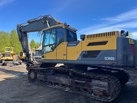 Volvo EC300DL med rotortilt. Vi tar innbytte.